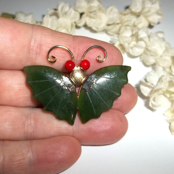 Vintage Jewelry - Vintage Butterfly Brooch or Pendant Charm Retro Style Jewelry Girl Woman C250
